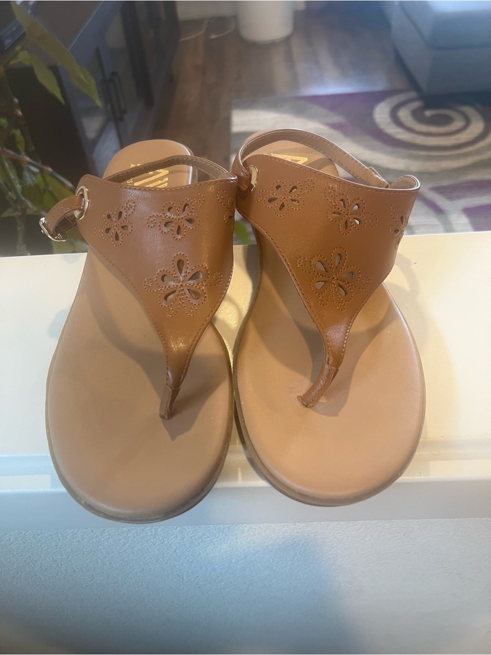 AEROSOLES Tan Floral Cutout Thong Sandals